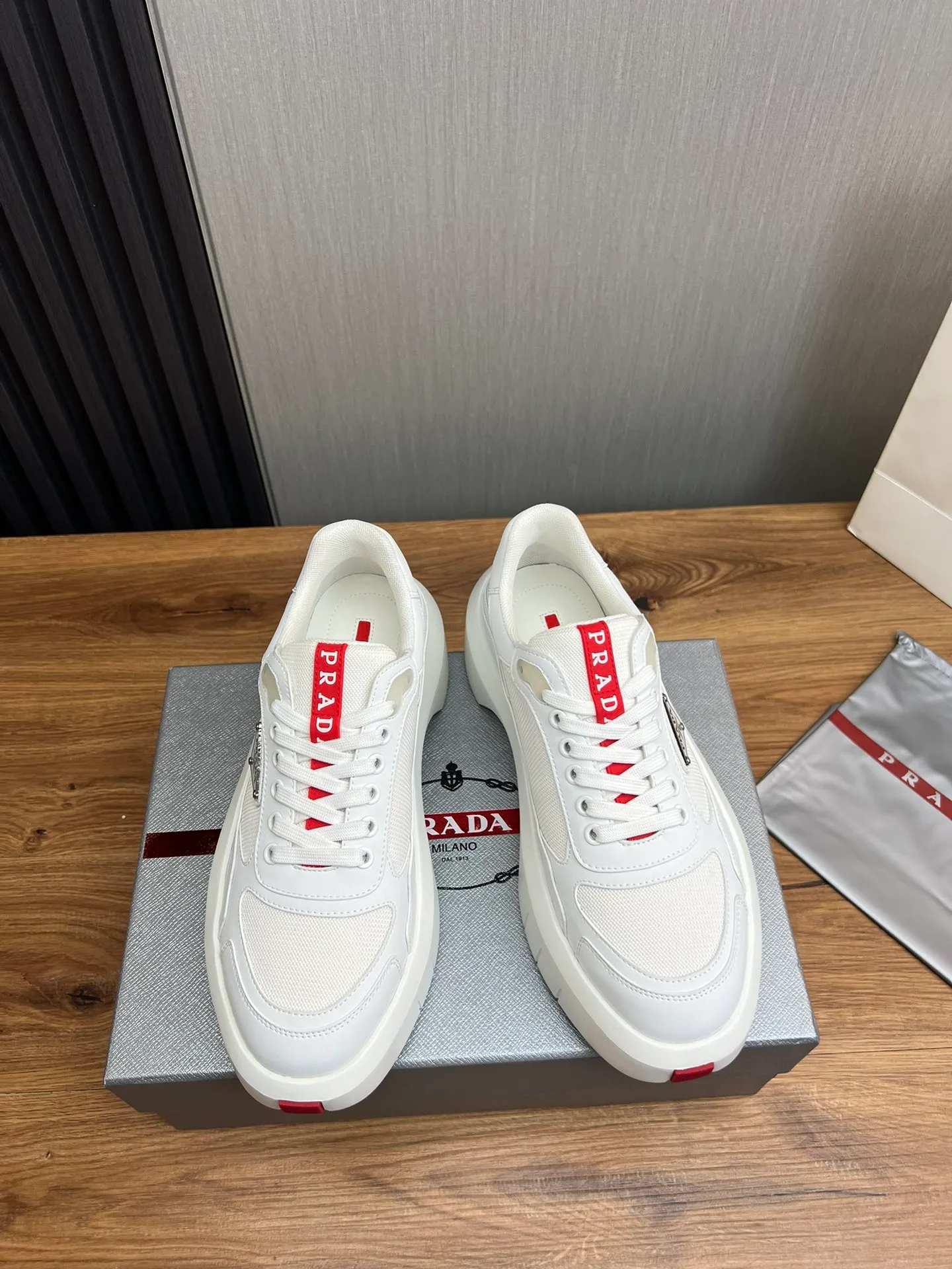 Men's shoes 💰620💰 [PRADA] Men's shoes are popular in the counter, official website is synchronized, high-quality shipments ✔️Original cowhide stitching mesh + cowhide lining, 1🆚1 replica, original original bottom, 38-45 (45 customized, non-refundable)